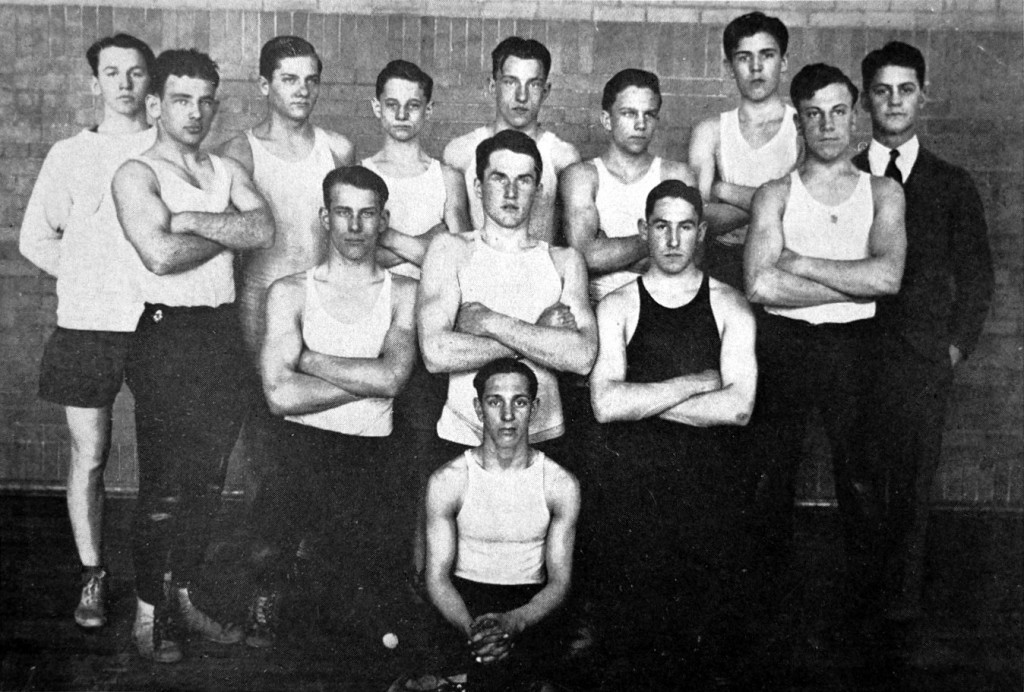 1926-1927 Monroe Redjackets