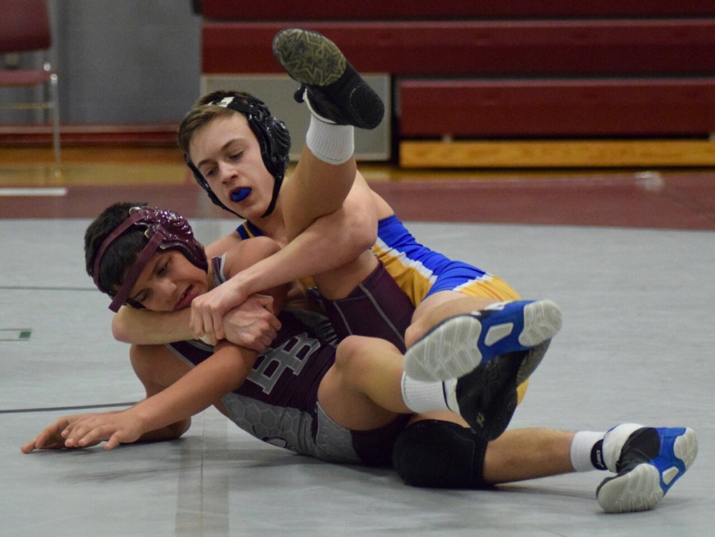 Eagles outmuscle Bees