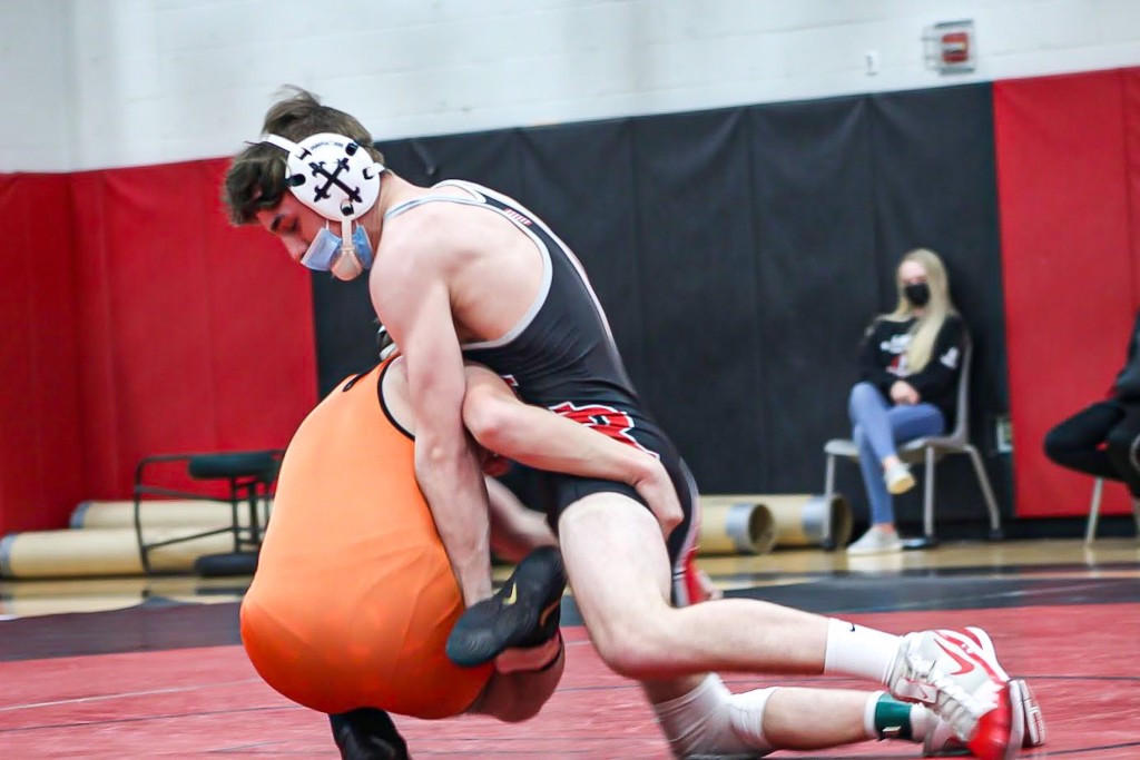 Oatkan Knights outpoint Indians