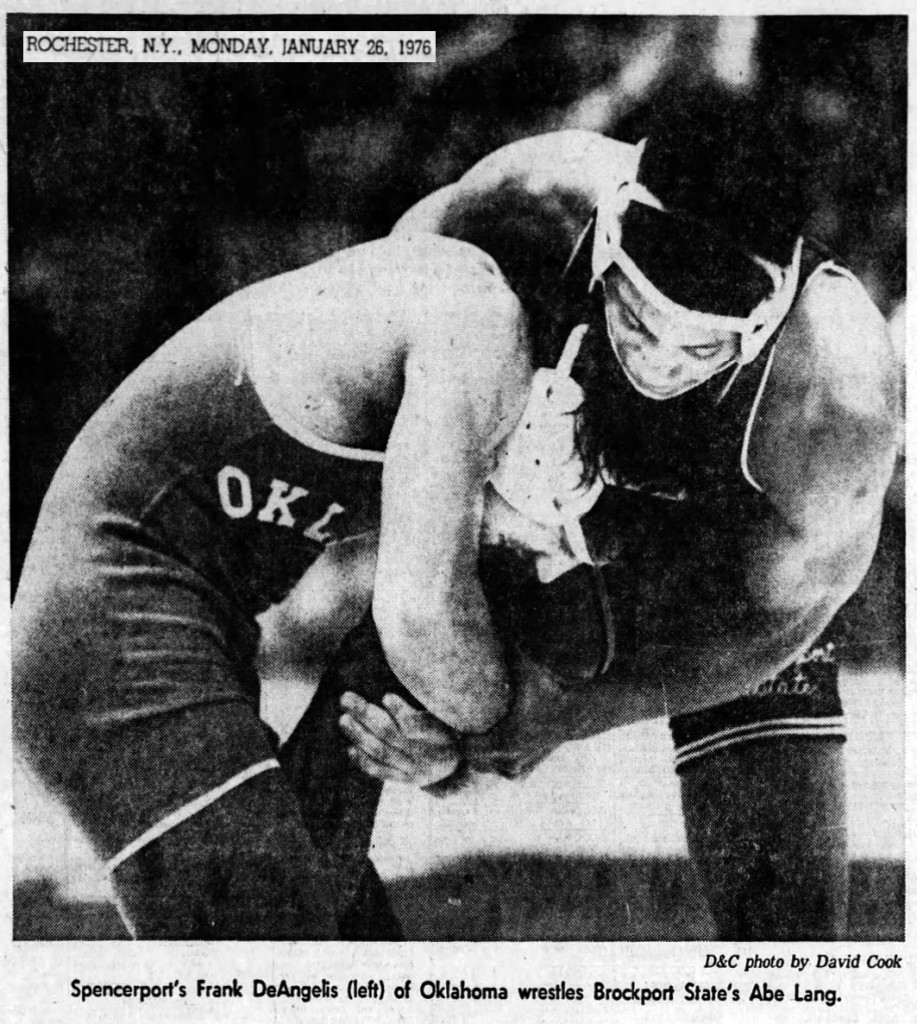 Frank DeAngelis wrestles Abe Lang